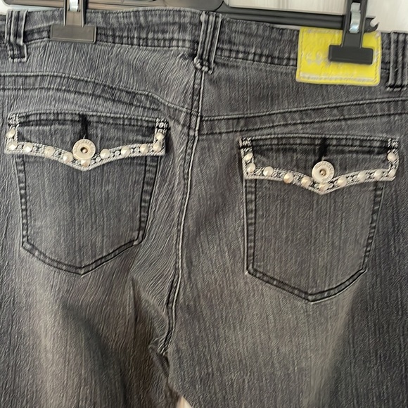 Roadrunner Jeans - Picture 7 of 8